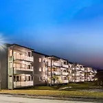 Apartmán Modern 3br I Free Parking I 10min To Downtown