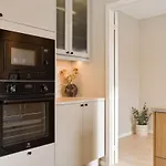 شقة Modern 3br I Free Parking I 10min To Downtown *