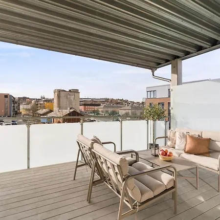 Modern 3br I Free Parking I 10min To Downtown Lejlighed