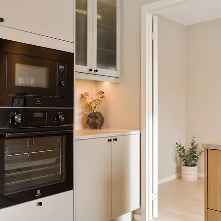 Lejlighed Modern 3br I Free Parking I 10min To Downtown *