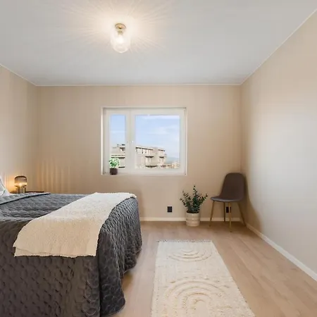 Modern 3br I Free Parking I 10min To Downtown Apartamento *
