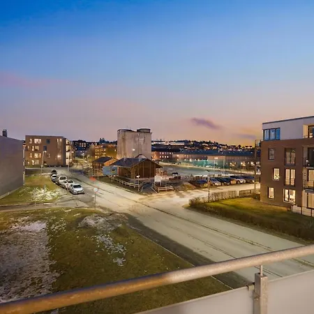 Modern 3br I Free Parking I 10min To Downtown Lejlighed *