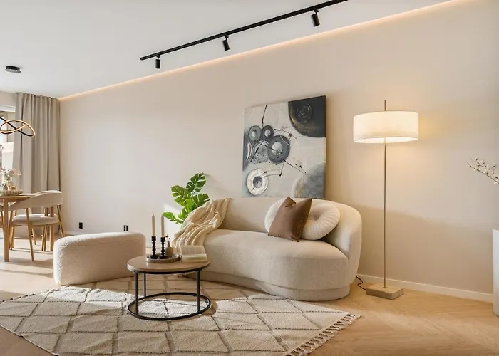 Appartamento Modern 3br I Free Parking I 10min To Downtown *