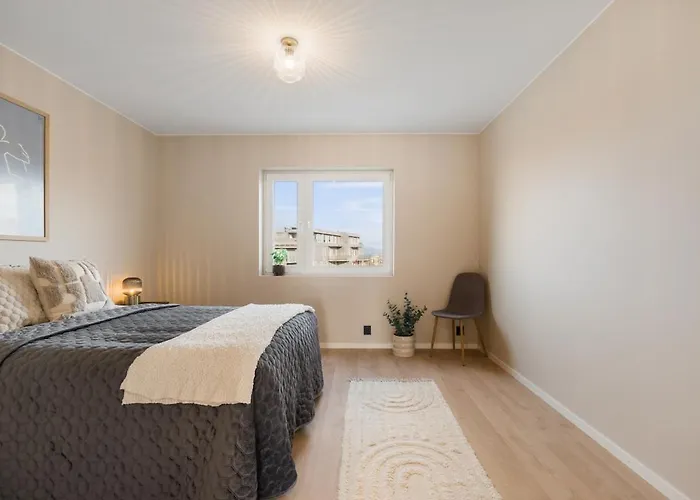 Modern 3br I Free Parking I 10min To Downtown Апартаменты *